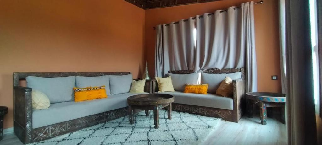 Chalets-Appartements Tourtite 伊夫兰 外观 照片