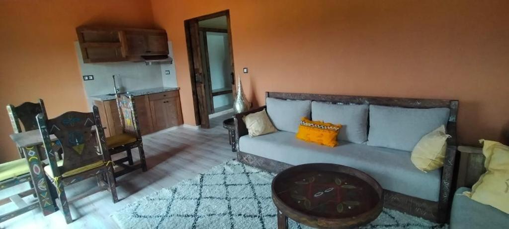 Chalets-Appartements Tourtite 伊夫兰 外观 照片